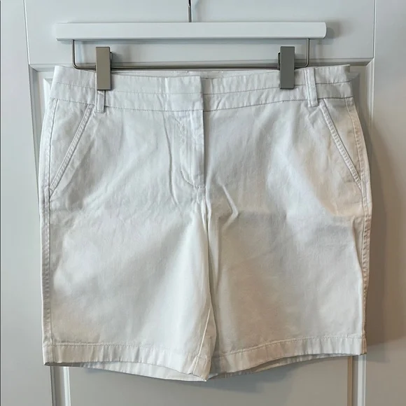 Women’s J.Crew White Chino Shorts, Size 10 - Picture 1 of 4